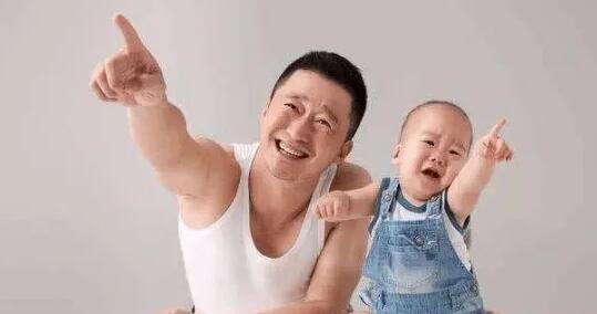 �Ǿ����Ӻ�Ů������