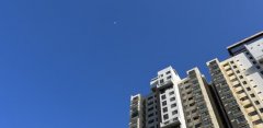 國產精品戶外野外直播,戶外直播間俄羅斯人擠爆三亞