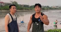 李維剛首次回應村民搶魚事件,沒劇本可能村民誤解了